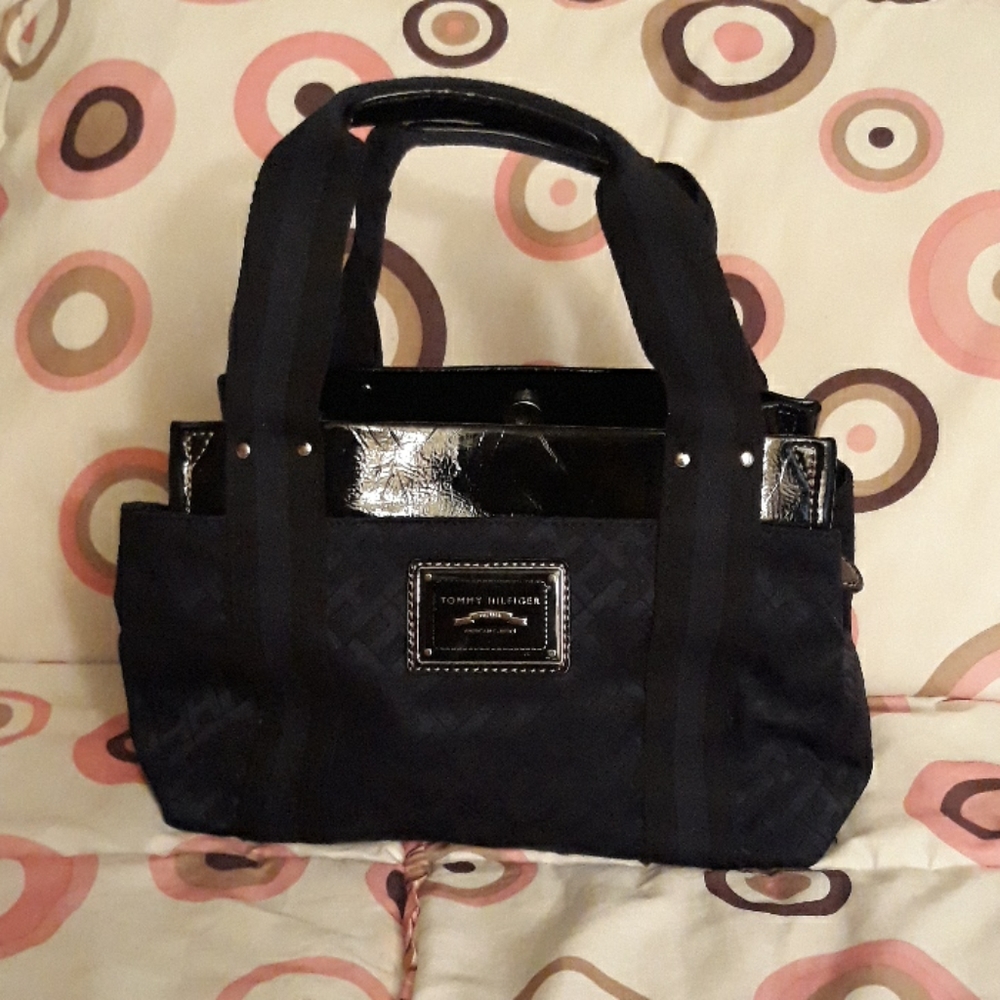 Black & blue